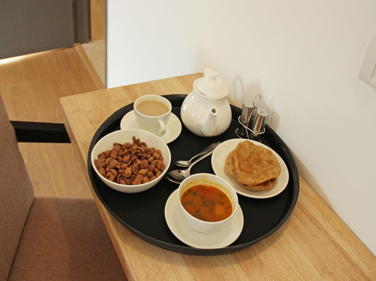 Oyo 5884 Amante Hotel Chandīgarh Екстериор снимка