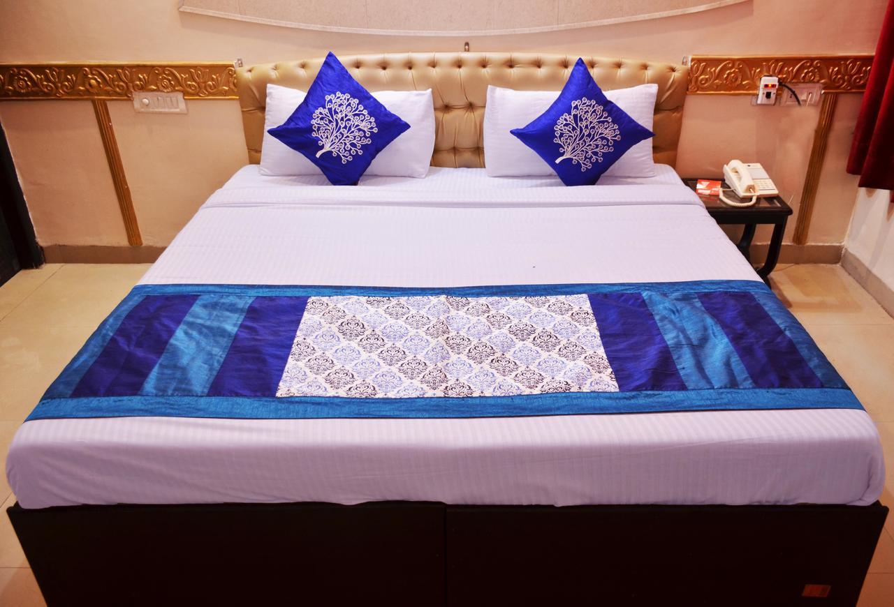 Oyo 5884 Amante Hotel Chandīgarh Екстериор снимка