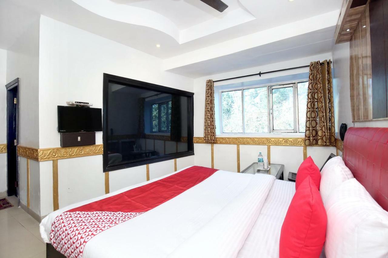Oyo 5884 Amante Hotel Chandīgarh Екстериор снимка
